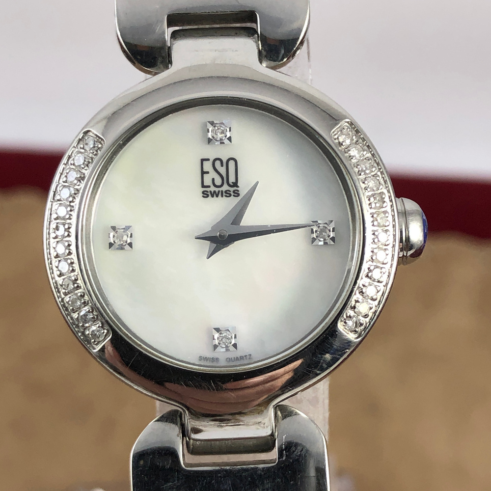 Vintage Ladies Movado ESQ Crystals Silver Tone MOP